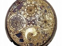 Hidden for 100 years – the Cheapside Hoard goes on display again