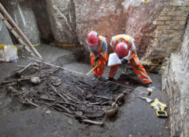 Crossrail uncovers burial pit of Great Plague victims