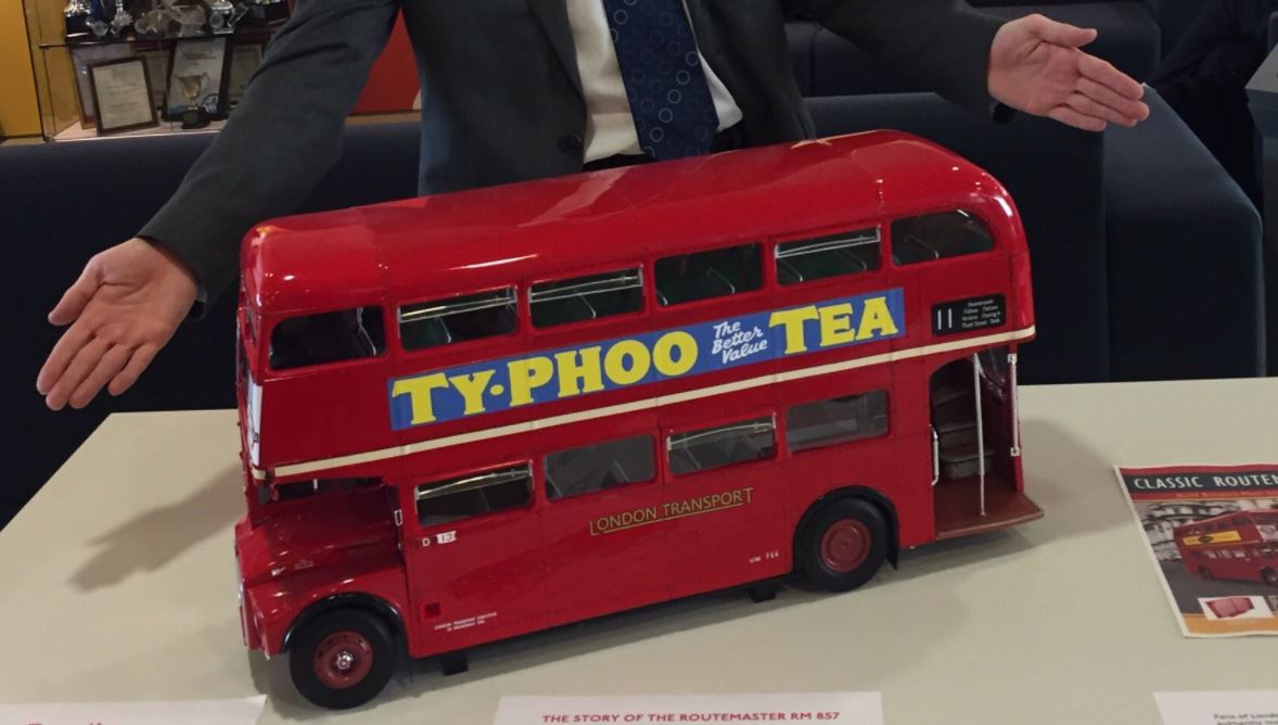 BUILD THE ROUTEMASTER OFFICIAL REPLICA ICONIC BRITISH BUS = 129 = SCALE 1:12