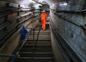 Photos of the disused King William Street tube station