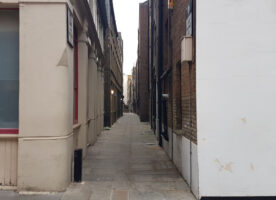 London’s Alleys: East Passage, EC1
