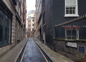 London’s Alleys: Great St Thomas Apostle, EC4