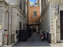 London’s Alleys: Princes Place, SW1