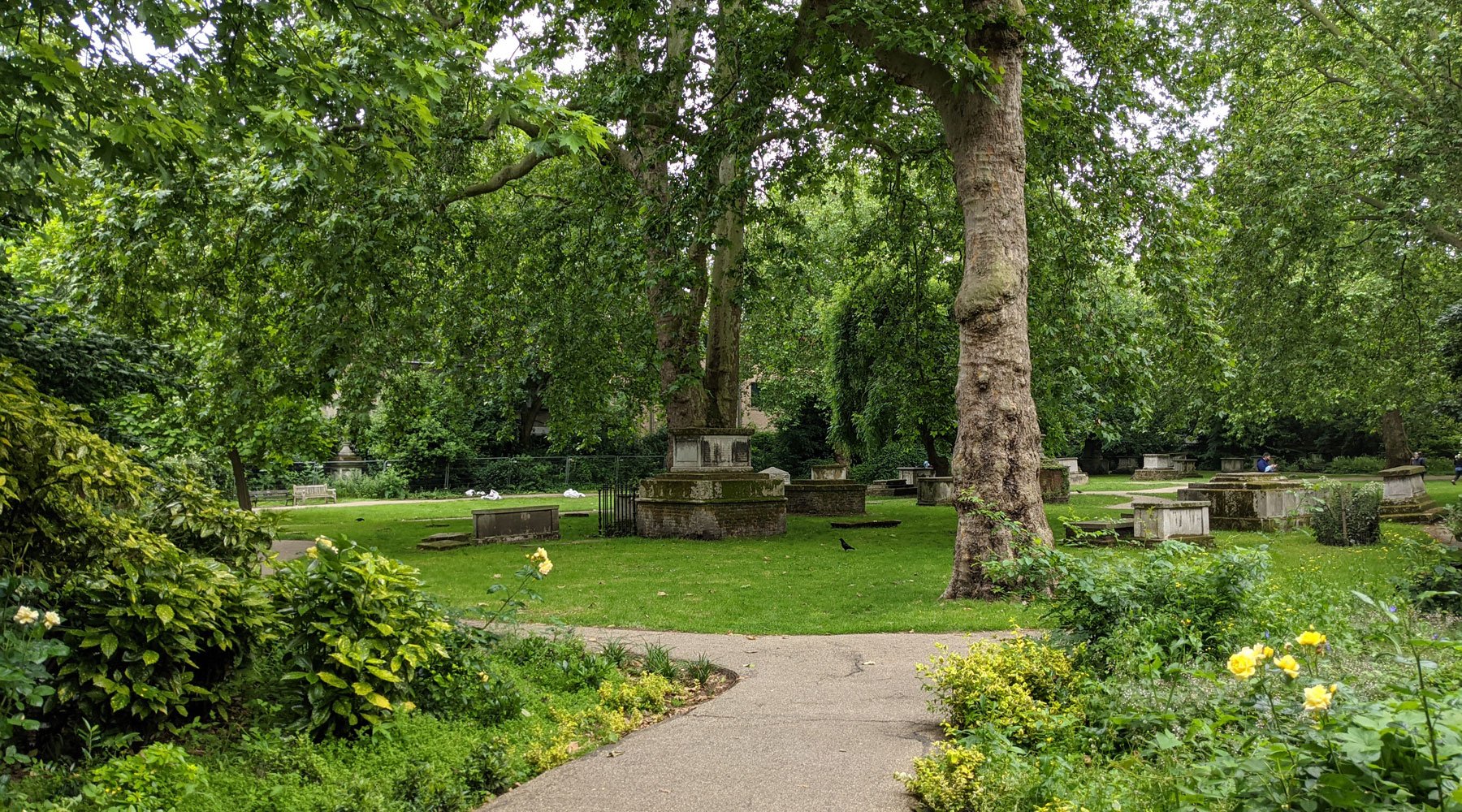 London's Pocket Parks: St George's Gardens, WC1