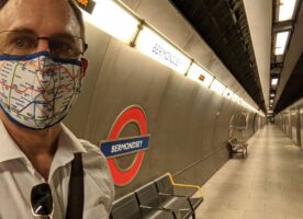 London to keep mandatory face-coverings on public transport