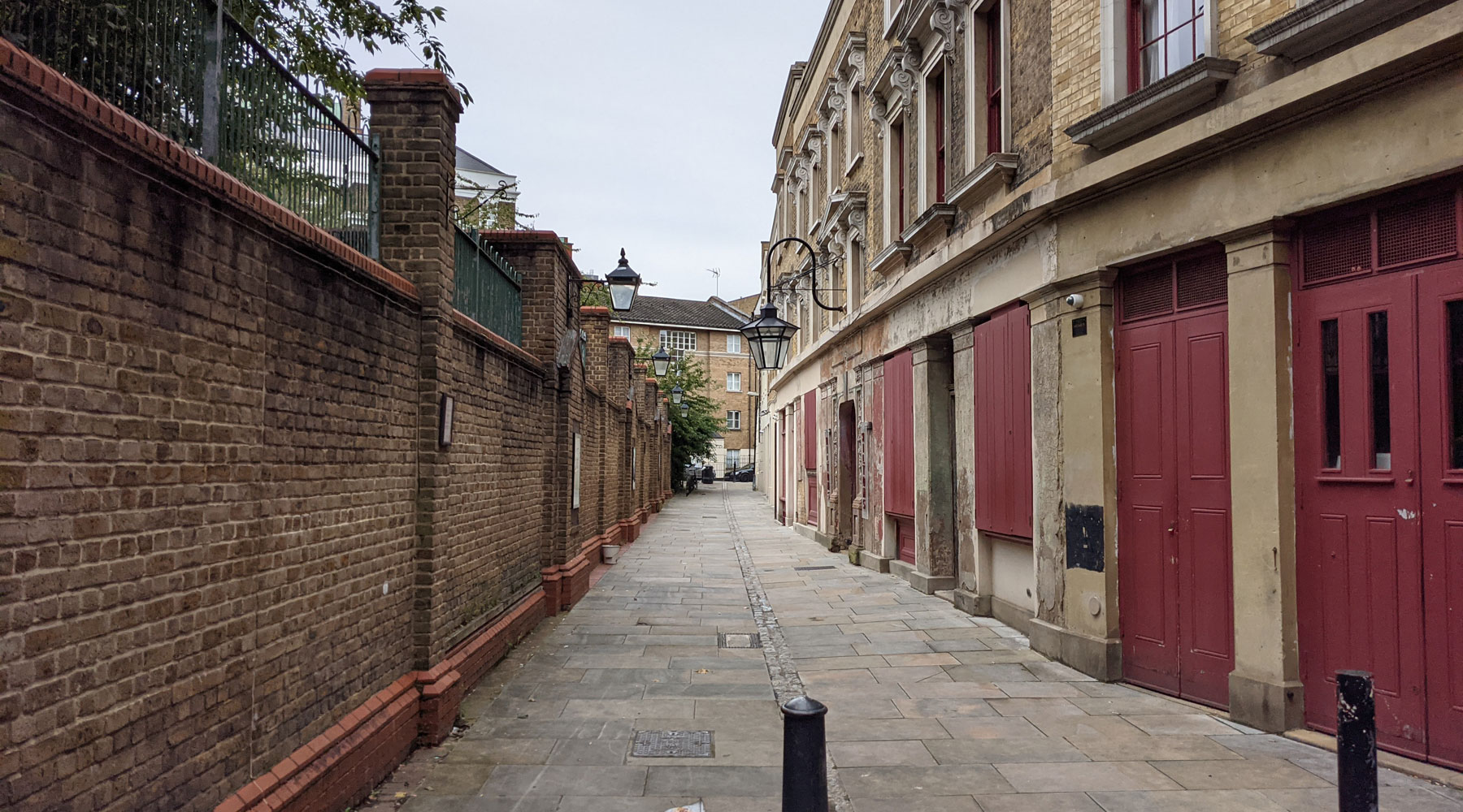 London's Alleys: Graces Alley, E1