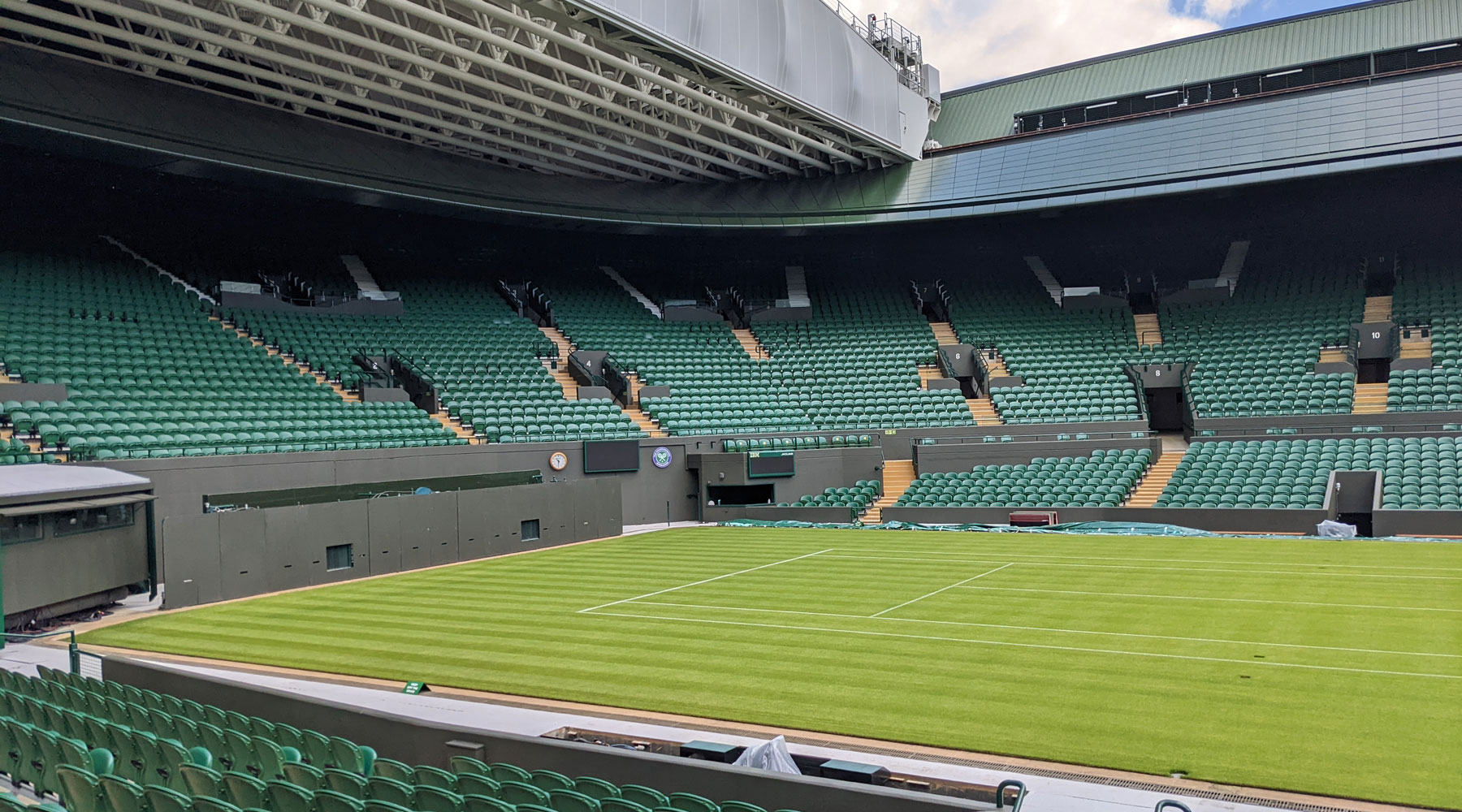 leerplan Reizen Over instelling Go on a tour of the Wimbledon tennis courts and museum