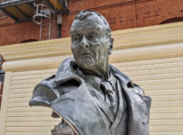 Chiltern Railways founder gets a bronze statue at Marylebone station