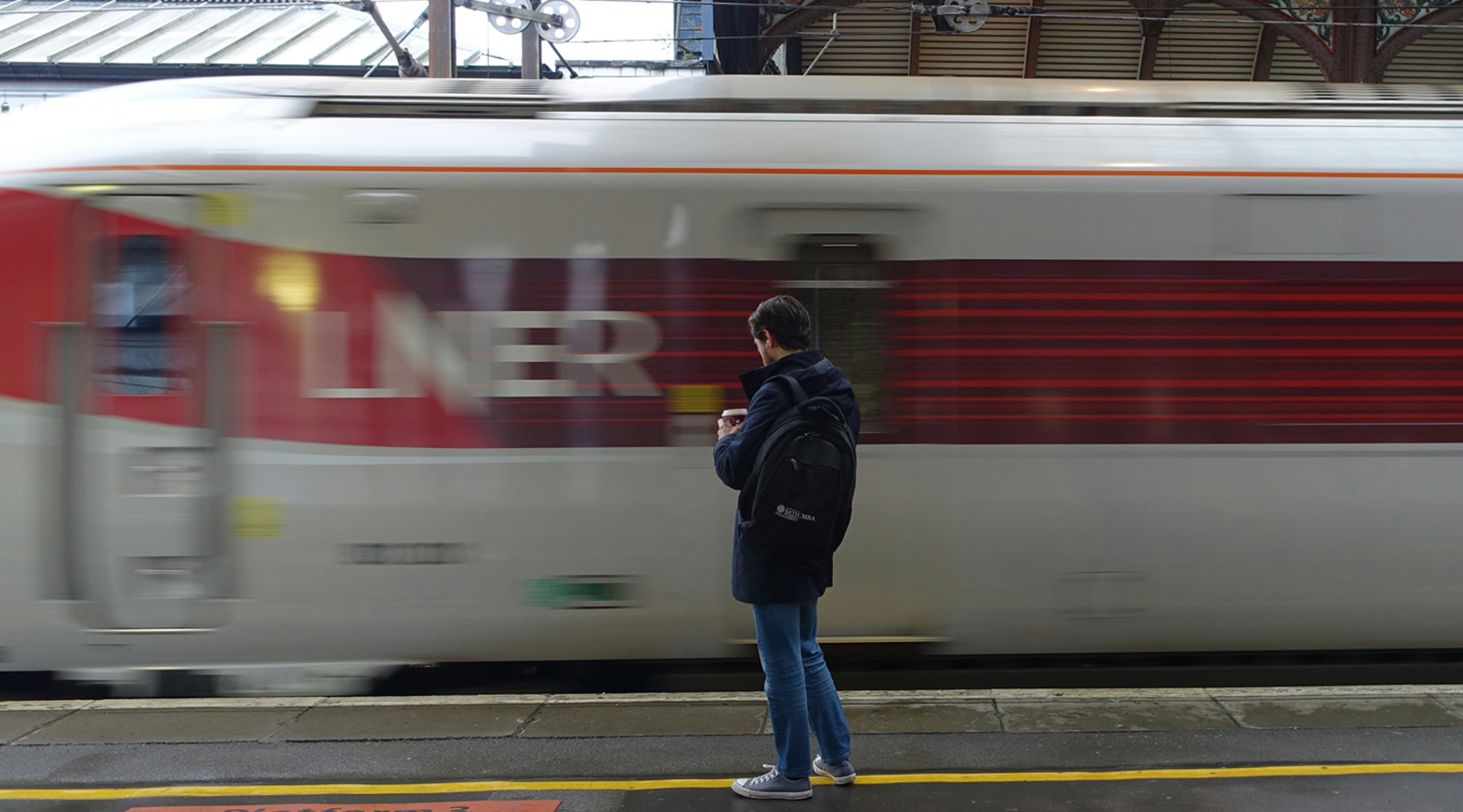 LNER train drivers call off threatened fivedays of rail strikes
