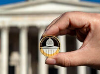 Bimetallic coin to mark the National Gallery’s bicentenary